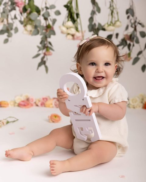 Skokie IL cake smash photographer, Chicago baby birthday photoshoot 6